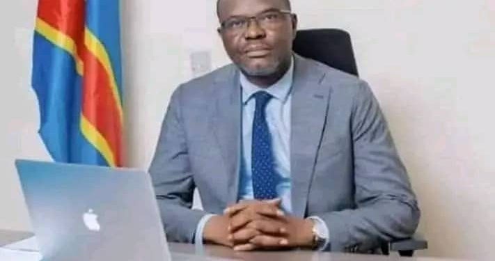 Sankuru : attendu à l’assemblée provinciale pour se défendre contre une motion de défiance, le gouverneur Victor Kitenge évacué à Mbuji-Mayi après avoir piqué une crise