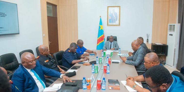 Intensification des Patrouilles Mixtes PNC-FARDC : Une Réponse à la Recrudescence des Braquages à Kinshasa