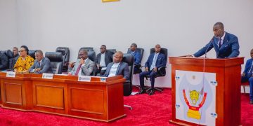 Kinshasa : l’assemblée provinciale donne 3 mois au ministre Provincial des Transports pour mettre fin aux tracasseries routières