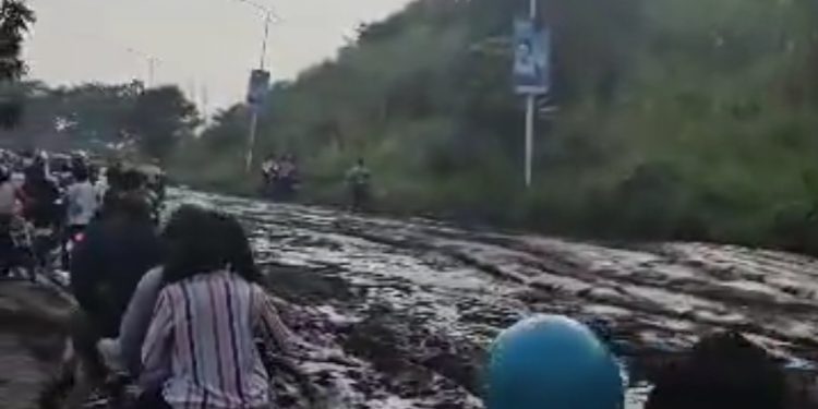 Kinshasa: Le bétonnage du mont Ngaliema et la canalisation des eaux du Camp Tshatshi comme solutions pour sauver l’avenue du tourisme ( constat )