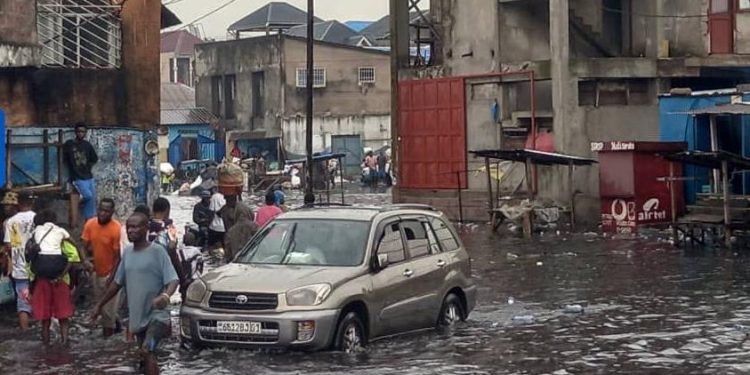 Kinshasa : des maisons de la commune de Limete inondées après la pluie de vendredi