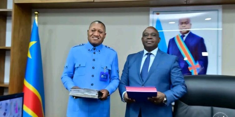 RDC : Jules ALINGETE a officiellement passé les commandes à Christophe BITASIMWA