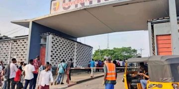 Braquage à l’Université de Kinshasa : les motocyclistes interdits d&rsquo;accès sur le campus (Communiqué)