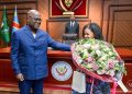 Félix Tshisekedi honore Thérèse Kayikwamba : « elle est l’exemple de ce que j’ai toujours souhaité : instructions données, résultats obtenus »
