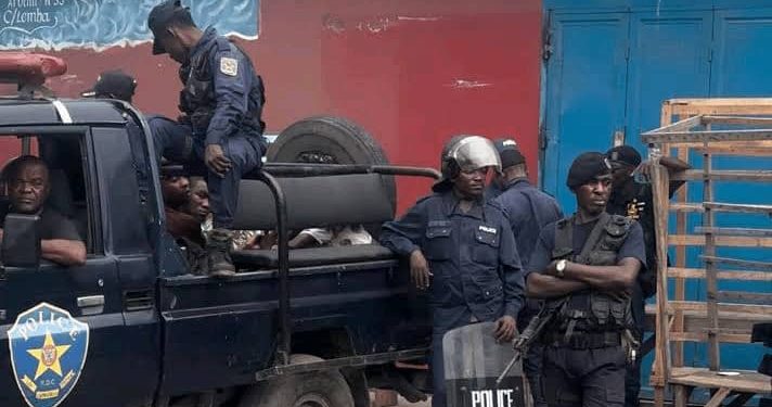 Opération Ndobo à Kinshasa : La police met la main sur trois braqueurs en flagrant délit près de la FIKIN (Document)