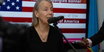 RDC :« Les États-Unis souhaitent inciter fortement la région des Grands Lacs à collaborer pacifiquement à des projets favorisant l’intégration économique » (Lucy Tamlyn)