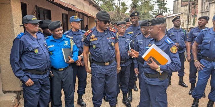 Tshopo: Le nouveau commissaire de la police, le général major Elvis Palanga prend officiellement ses fonctions