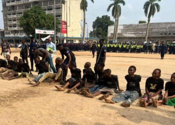 Lancement de l&rsquo;opération Ndobo à Kisangani : Dix-huit présumés bandits arrêtés et présentés aux autorités