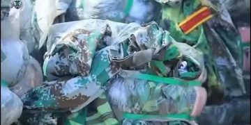 Incinération de 400 tenues militaires saisies à Kinshasa : l&rsquo;État-major des FARDC met en garde les fauteurs des troubles
