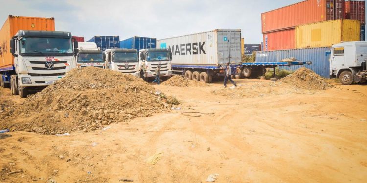 Lignes Maritimes Congolaises SA : les travaux de réhabilitation du parc à Conteneurs de Matadi lancés