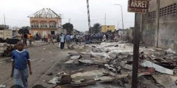 Kinshasa : Démolition des kiosques et maisons de fortune sur l’ancienne voie ferrée de l’Onatra