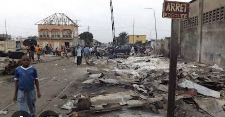 Kinshasa : Démolition des kiosques et maisons de fortune sur l’ancienne voie ferrée de l’Onatra