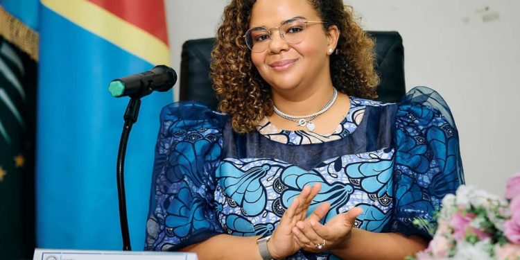 Accord RDC-Rwanda : « Nous avons signé un accord de paix dans lequel il n’y a aucune provision sur les questions économiques et sur les minerais stratégiques » (Thérèse Kayikwamba)