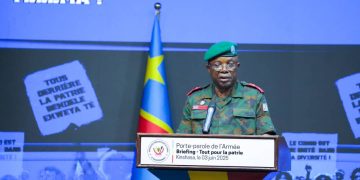 Interpellations d&rsquo;officiers au sein des FARDC : « Chacun à titre individuel, a posé un acte contraire soit à la loi soit à la discipline » (Général Sylvain Ekenge)