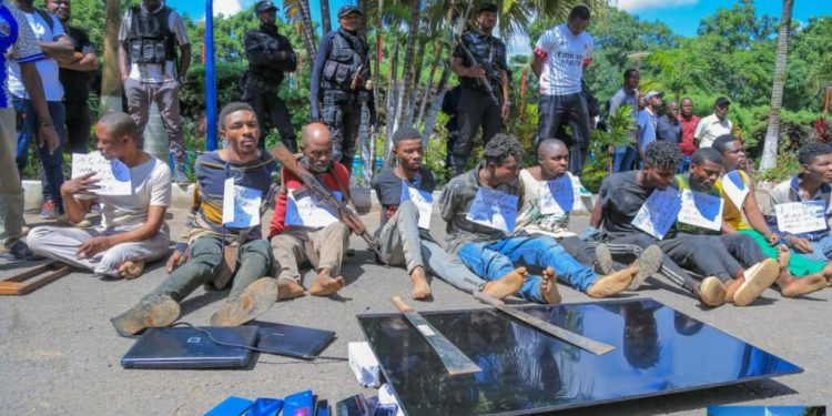 Haut-Katanga : 9 présumés voleurs arrêtés et présentés au commissaire provincial de la police