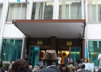 RDC : Les autorités congolaises lancent le processus d’obtention du nouveau passeport en Belgique