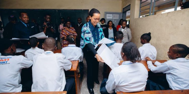 ‎RDC : Plus de 1,59 million d’élèves, dont 47 % de filles, passent le Test national de sélection d’orientation scolaire‎