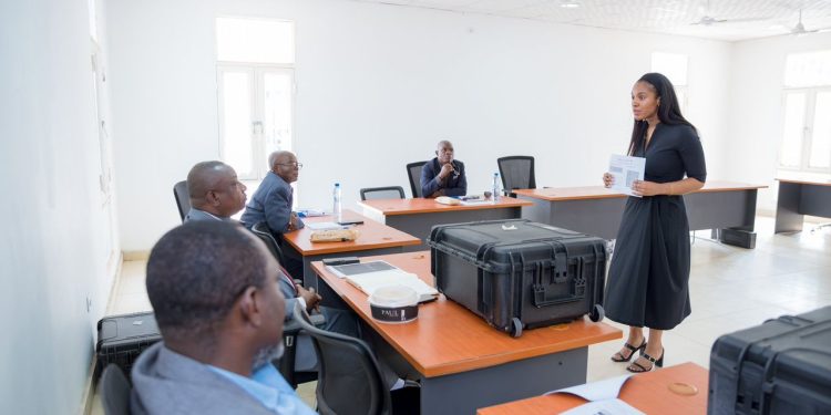 Décentralisation du processus d’obtention du passeport : le gouvernement forme des chefs de centres de capture issus des provinces