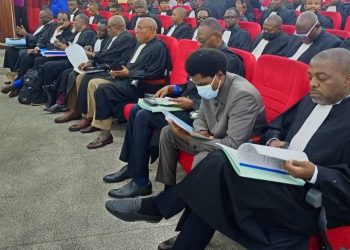 Procès Mutamba: les avocats de la défense soulèvent des vices de procédure pour obtenir l’irrecevabilité de l’action