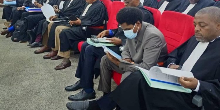 Procès Mutamba: les avocats de la défense soulèvent des vices de procédure pour obtenir l’irrecevabilité de l’action