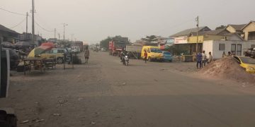 Kinshasa : le gouvernement provincial annonce les travaux de réhabilitation d’une partie de l’avenue Gambela à Ngiri-Ngiri