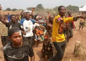 Kasaï : Une vive tension à Kibulungu après le meurtre d&rsquo;un chef coutumier dans un conflit des pouvoirs