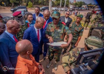 Clôture de l’année académique au CHESD : le ministre de la Défense salue les efforts de Félix Tshisekedi pour la professionnalisation des FARDC