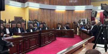 Procès Mutamba : le secrétaire exécutif de la CENAREF qui avait bloqué les 19 millions des dollars refuse de témoigner publiquement