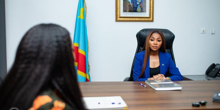 RDC: Grâce Kutino promet de continuer le travail réalisé par la ministre de la jeunesse sortant Noella Ayeganagato