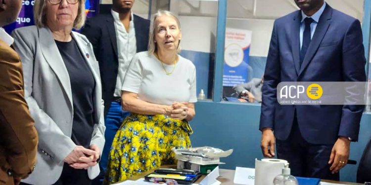 Coopération : L’ambassadrice des États-Unis réaffirme l’engagement de son pays dans le domaine de la santé en RDC