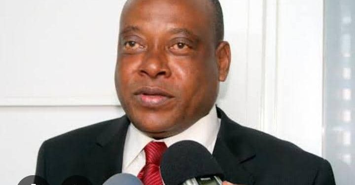 Apres la sortie du gouvernement Suminwa 2 : Steve Mbikayi remet en question l’entourage de Tshisekedi, « Je suis élu du peuple et non de l’union sacrée »