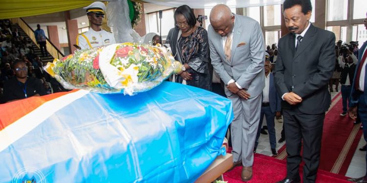 KINSHASA : Le bureau de l’Assemblée nationale a rendu le dernier hommage à la députée SOPHIE KAKUDJI YUMBA