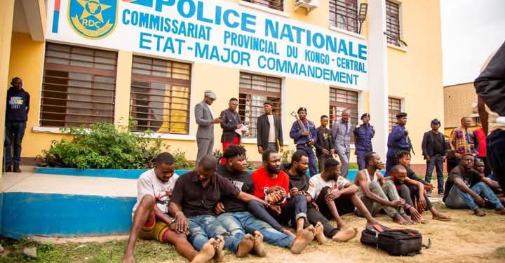Kongo -Central: Douze présumés criminels arrêtés lors de l’opération « Ndobo » présentés à Matadi