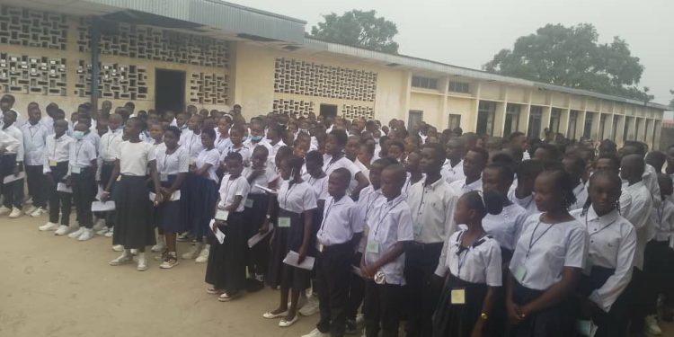 Mai-Ndombe : Des syndicats d’enseignants menacent de perturber la rentrée scolaire 2025-2026 fixée au 1er septembre