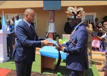 Haut-Katanga : Le Gouverneur a.i Martin Kazembe a procédé à l’installation du grand chef Kasongo Kiembe Jean-Marie