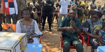 Lualaba : Échanges fructueux entre la princesse Dominique INAMIZI et la population du Groupement de Kalonga à Kalulu