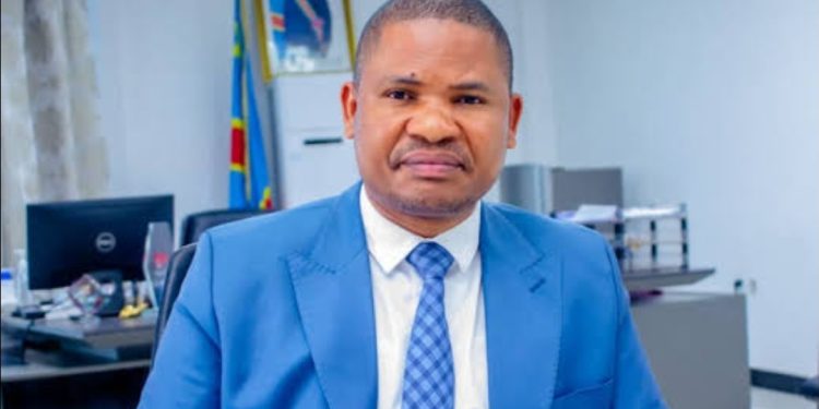 Prétendue corruption des autorités à Kinshasa : le Gouverneur.ai du Haut-Katanga Martin Kazembe Shula, victime d’une campagne de déstabilisation (Mise au point)