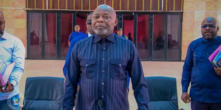 Embouteillages à Kinshasa : Félix Tshisekedi qualifie cette situation d’insoutenable et ordonne les réformes profondes de la PCR