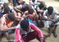 Kongo Central : Dix-neuf présumés criminels arrêtés et présentés au Conseil local de sécurité à Muanda