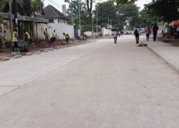 Kinshasa : Le gouvernement provincial annonce la réouverture partielle de l’avenue Kalemie à Gombe pour faciliter la mobilité en période scolaire
