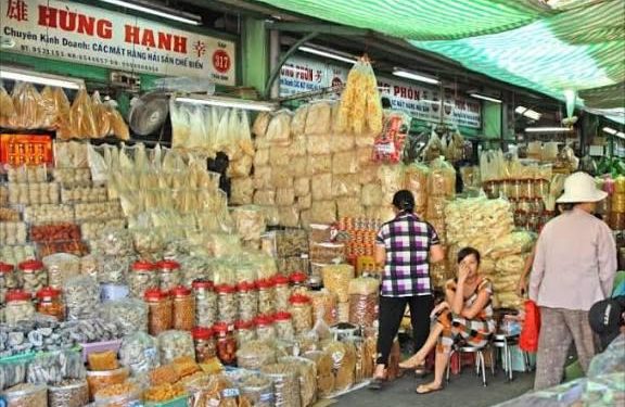 RDC: le gouvernement annonce l’élaboration d’une nouvelle loi clarifiant la définition du petit commerce