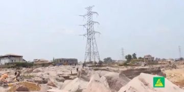 Kinshasa : Le pylône 156 de la ligne haute tension Zongo-Kinsuka menacé d’effondrement à cause de l’exploitation artisanale de pierres ( Document)