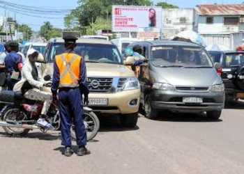 Lutte contre les embouteillages à Kinshasa : l’ACCO sollicite la réduction du prix de permis de conduire