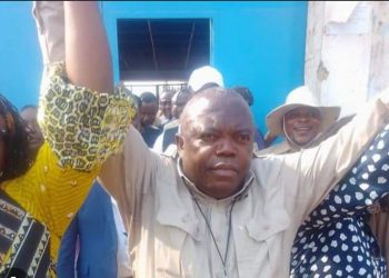 RDC: la famille de Ngoy Mulunda sollicite l’implication du Président Tshisekedi pour lui permettre d’assister au deuil de son père