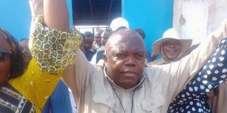 RDC: la famille de Ngoy Mulunda sollicite l’implication du Président Tshisekedi pour lui permettre d’assister au deuil de son père