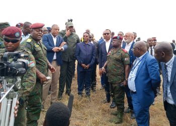Kinshasa : Le gouvernement annonce la démolition des constructions anarchiques érigées dans la zone de décollage et d’atterrissage à l’aéroport de N’djili