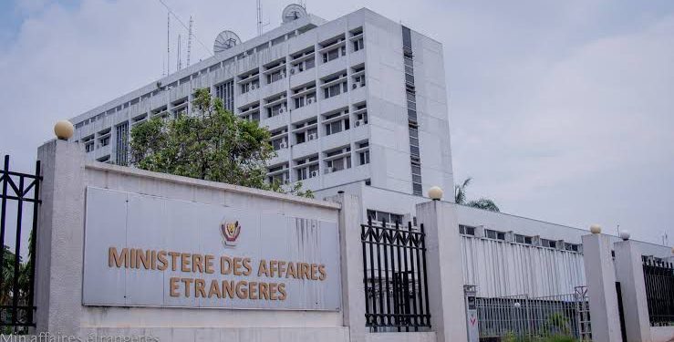RDC : le gouvernement promet de liquider la prime complémentaire des agents du secteur diplomatique