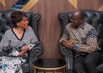 Forum parlementaire de la CIRGL : La situation sécuritaire en RDC au cœur d’un tête-à-tête entre JC Tshilumbayi et Caroline CERQUEIRA