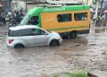 Kinshasa : Les avenues Kabambare et Bokasa, piégées par la boue et les inondations, paralysent la circulation à Barumbu