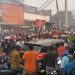 Kinshasa : L’abandon sur la chaussée des matériaux de construction à la base d’un accident de circulation mortel à Pompage